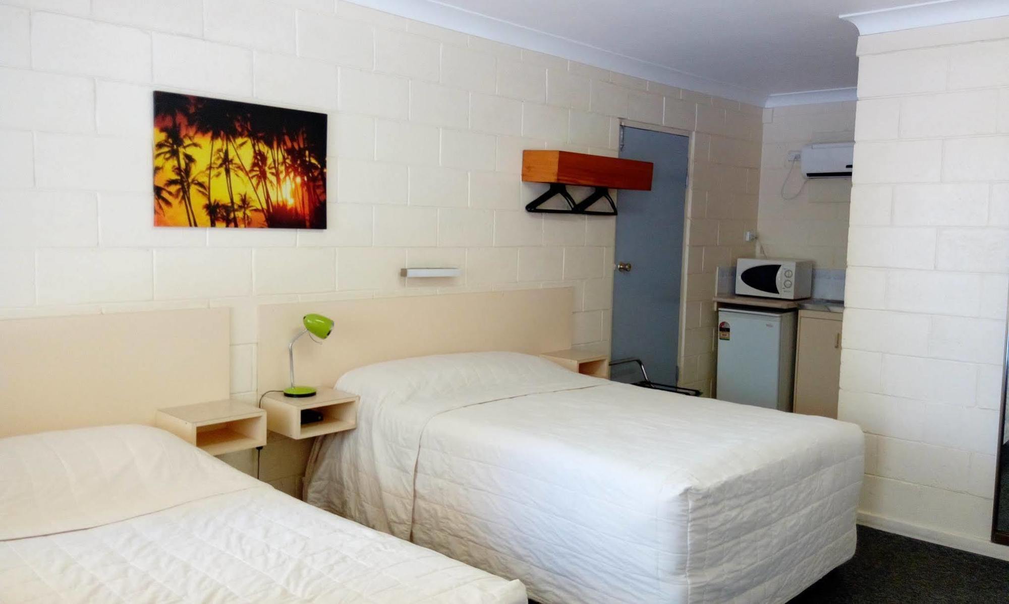 יאפון Sail Inn Motel מראה חיצוני תמונה